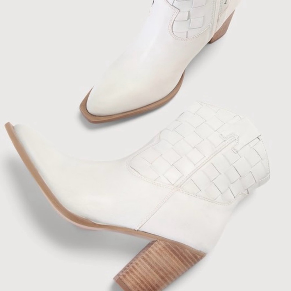 ๐ NEW Matisse White Leather Pointed-Toe Woven Western Booties - Picture 3 of 4